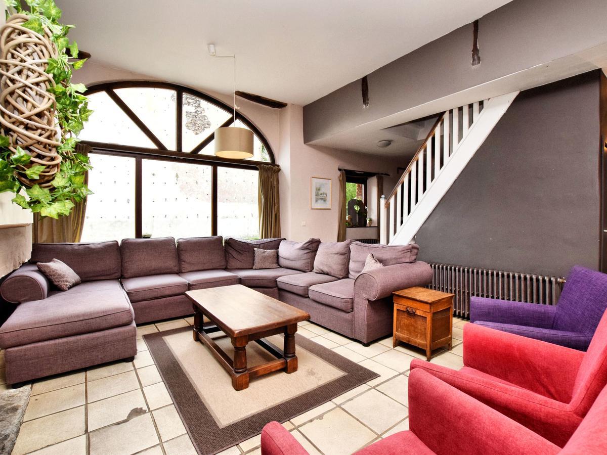 Spacious Holiday Home In Lierneux With Garden 外观 照片