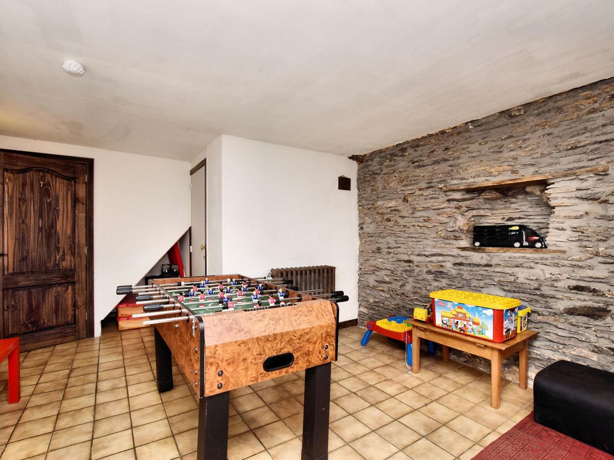 Spacious Holiday Home In Lierneux With Garden 外观 照片